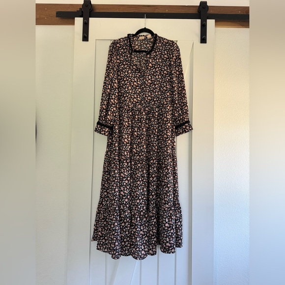 Levi's Dresses & Skirts - Levi's Farah Long Dress featuring a black ditsy floral print